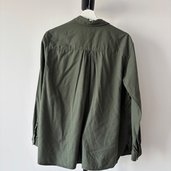 Green Uniqlo shirt - Picture 4 of 4